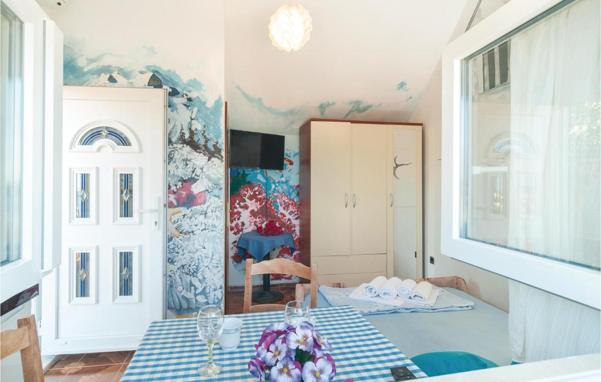 Gorgeous Apartment In Omis With House Sea View ภายนอก รูปภาพ