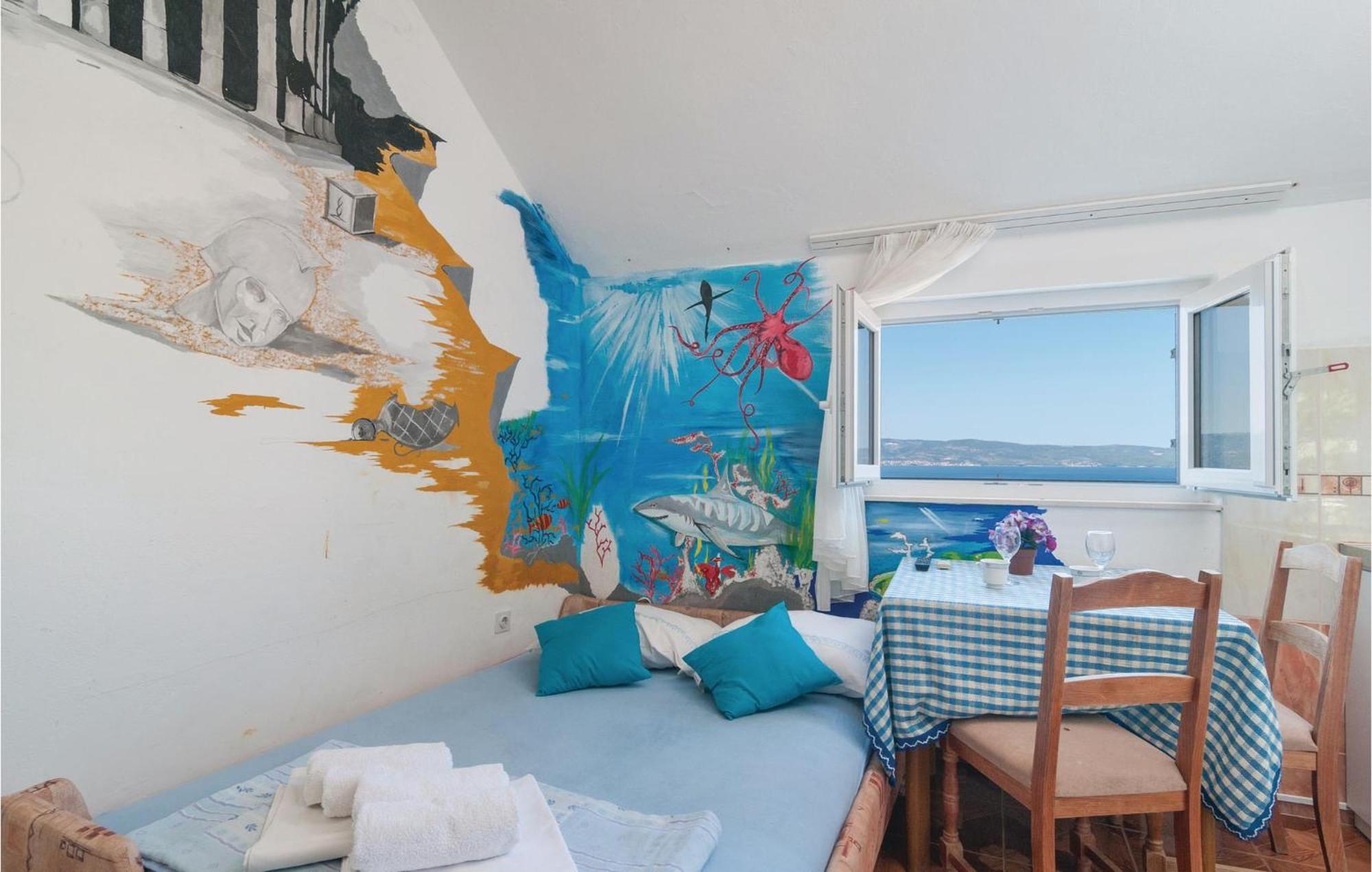 Gorgeous Apartment In Omis With House Sea View ภายนอก รูปภาพ