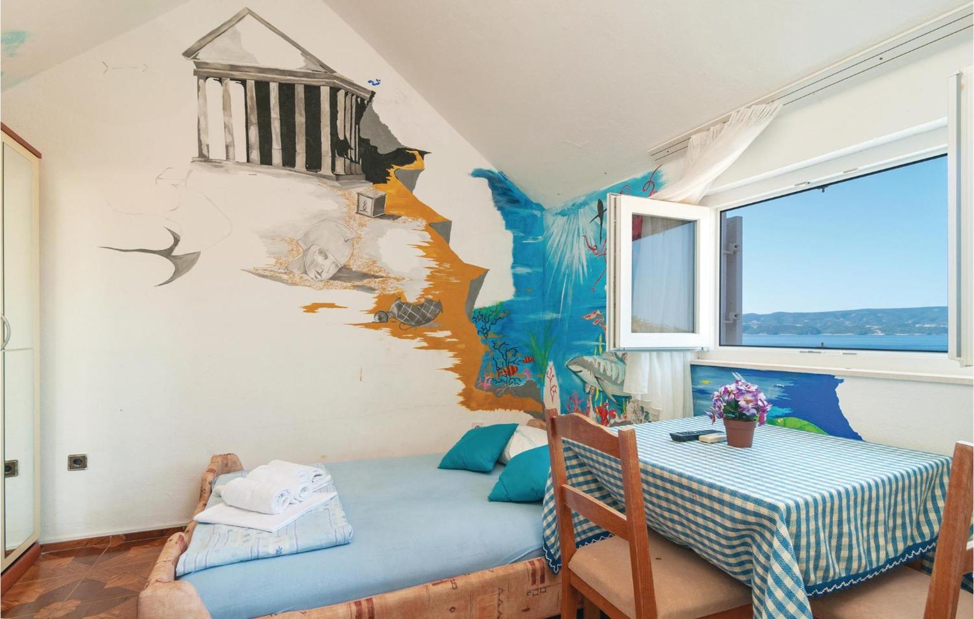 Gorgeous Apartment In Omis With House Sea View ภายนอก รูปภาพ